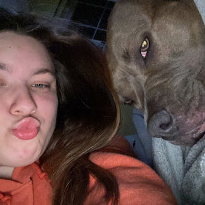 Meet your Posher, Emma